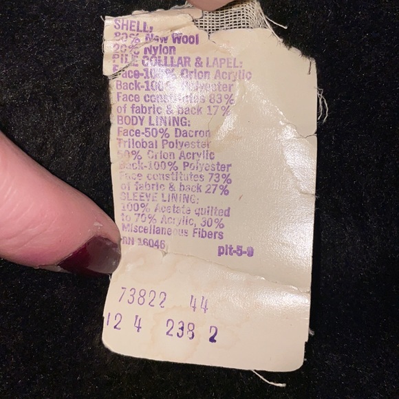 70’s Vintage ,tan, wool, faux fur lined coat size 44 reg - Picture 5 of 8